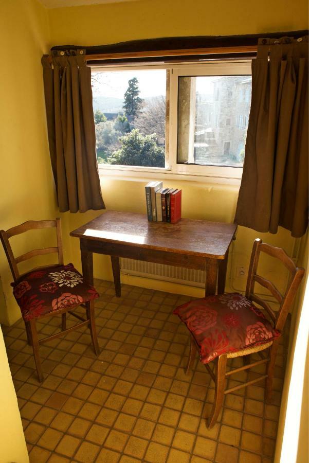 Maison De Dame Tartine Issirac Екстериор снимка